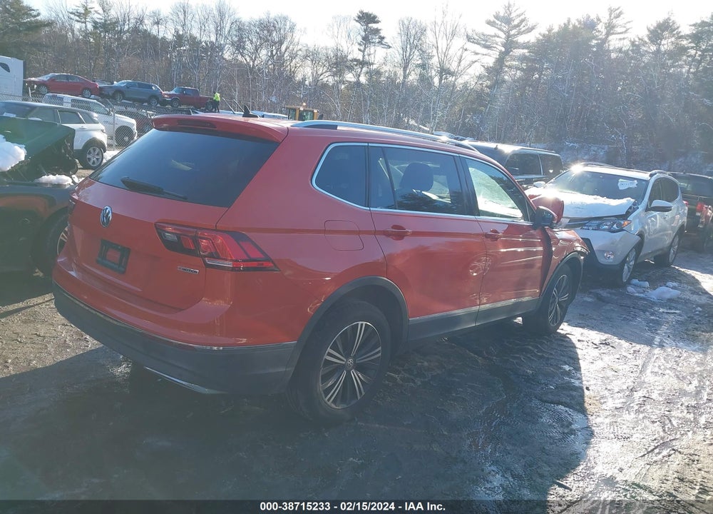 2019 VOLKSWAGEN TIGUAN VIN: 3VV2B7AX6KM056162