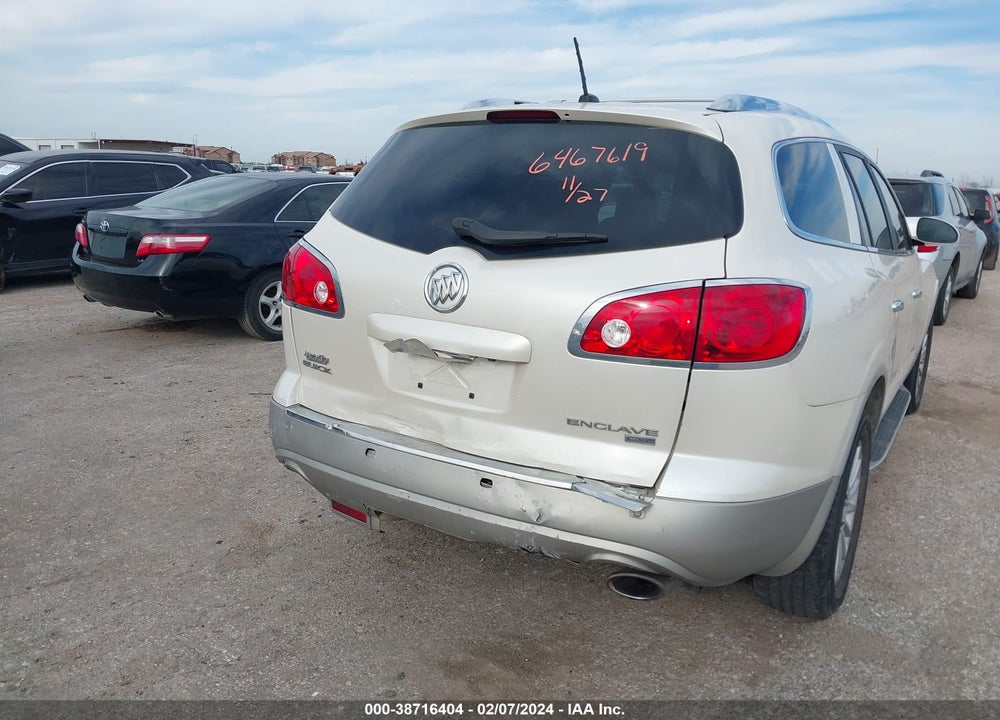 2011 BUICK ENCLAVE CXL VIN: 5GAKRBED7BJ385335