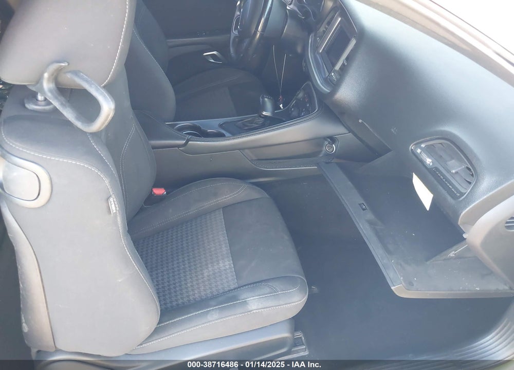 2019 DODGE CHALLENGER SXT VIN: 2C3CDZAG5KH744312