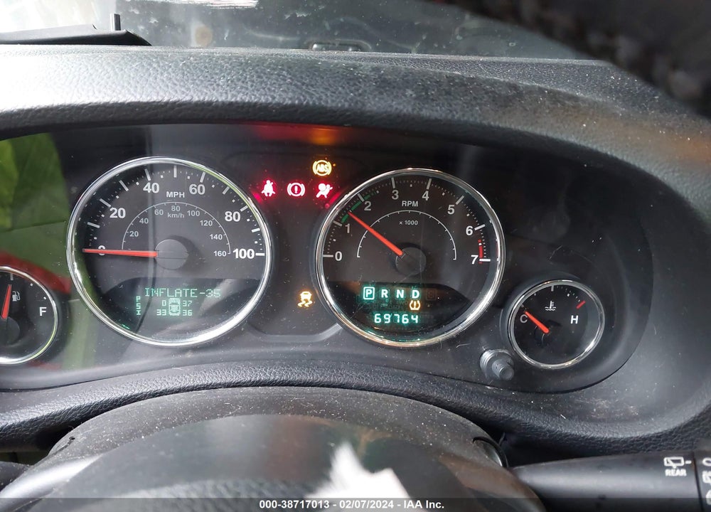 2014 JEEP WRANGLER UNLIMITED SAHARA VIN: 1C4BJWEG9EL274978