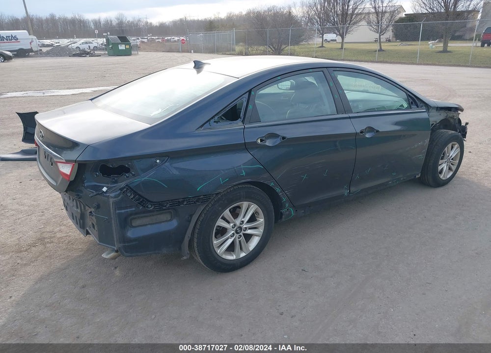 2014 HYUNDAI SONATA GLS VIN: 5NPEB4AC3EH894456