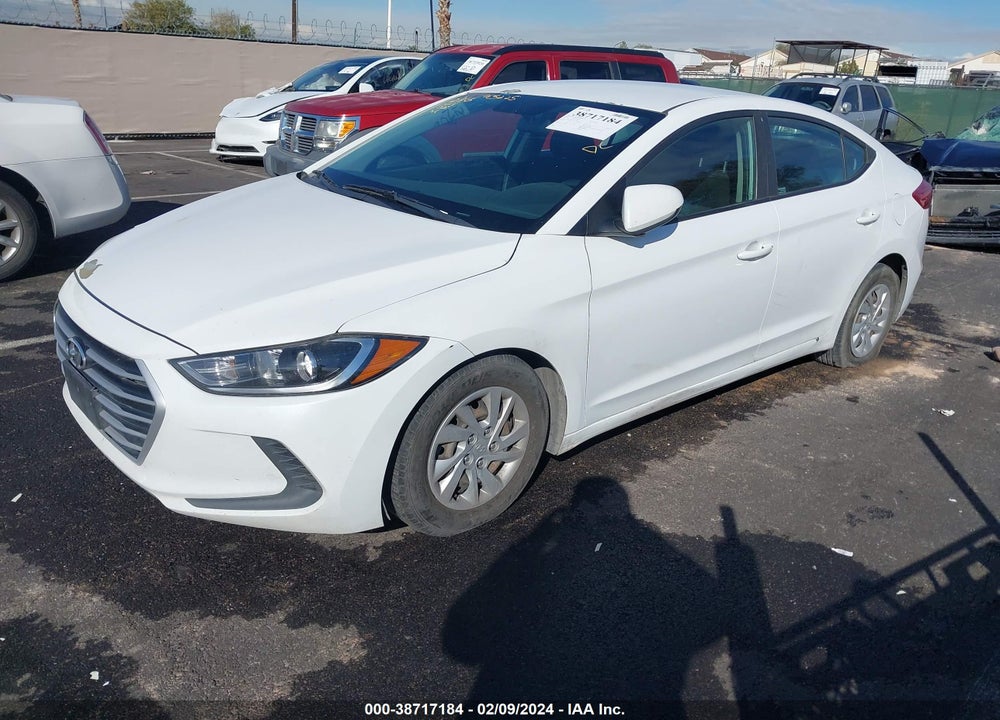 2018 HYUNDAI ELANTRA SE VIN: 5NPD74LF0JH317205