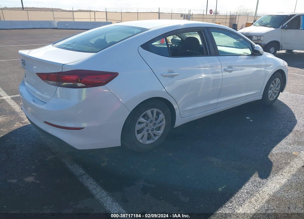 2018 HYUNDAI ELANTRA SE VIN: 5NPD74LF0JH317205