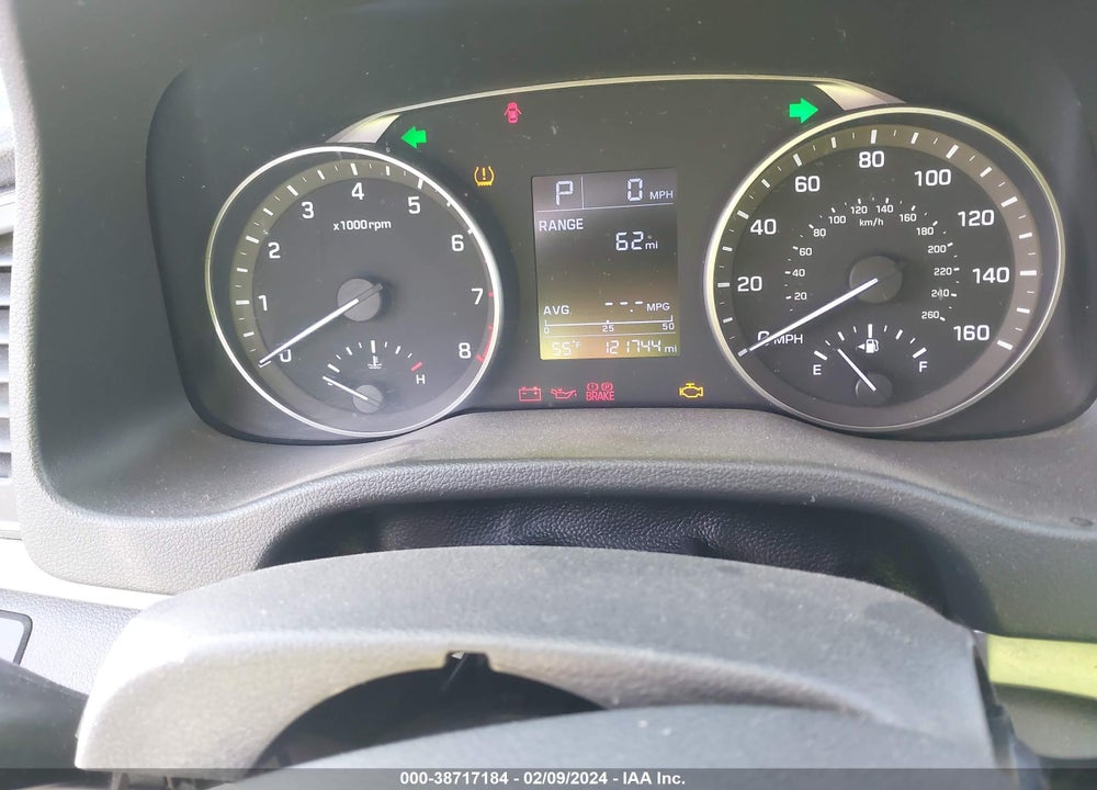 2018 HYUNDAI ELANTRA SE VIN: 5NPD74LF0JH317205