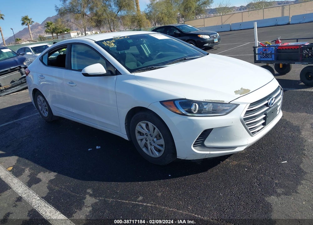 2018 HYUNDAI ELANTRA SE VIN: 5NPD74LF0JH317205