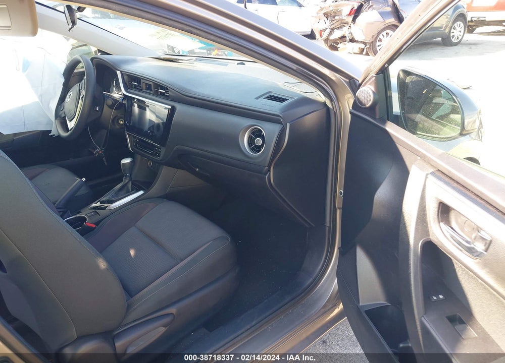 2019 TOYOTA COROLLA LE VIN: 5YFBURHE2KP861108