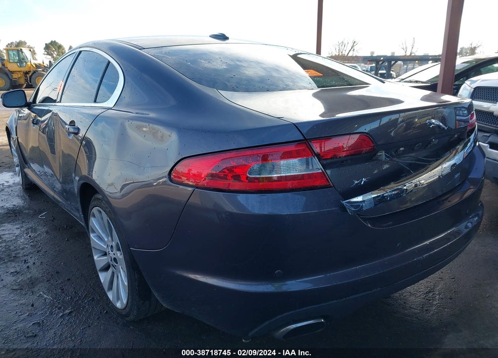2009 JAGUAR XF VIN: SAJWA06B89HR43513