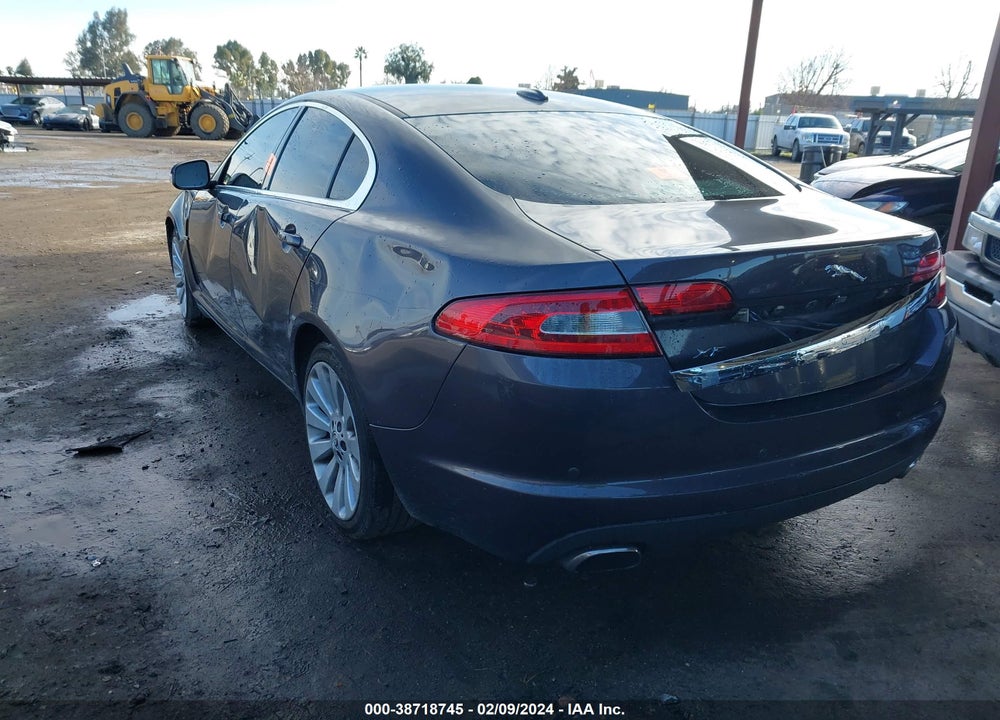 2009 JAGUAR XF VIN: SAJWA06B89HR43513