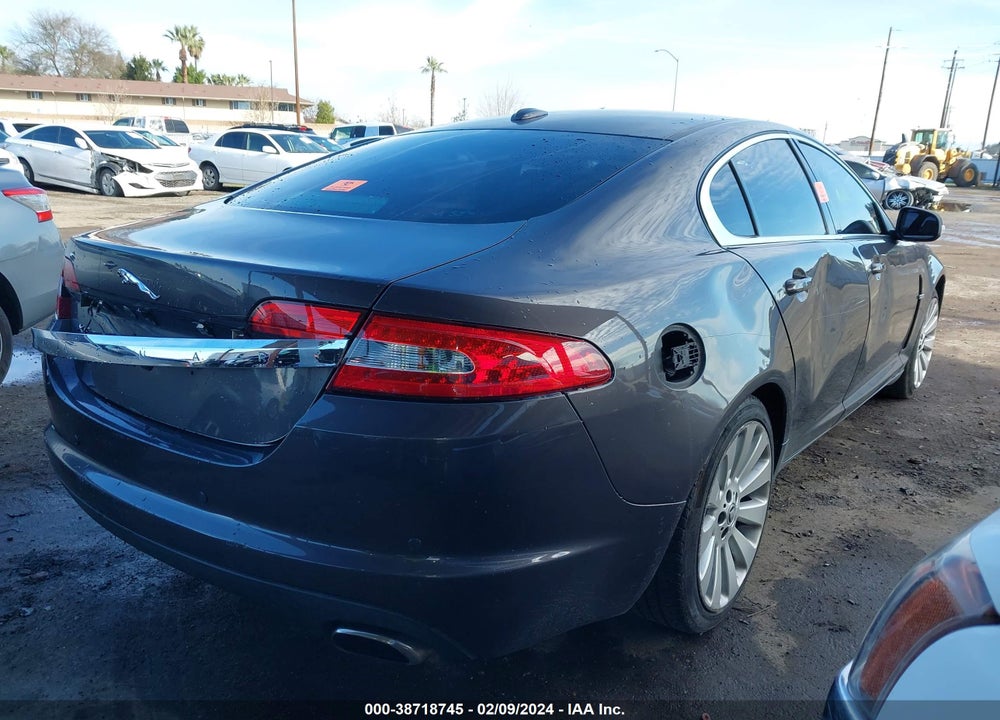 2009 JAGUAR XF VIN: SAJWA06B89HR43513