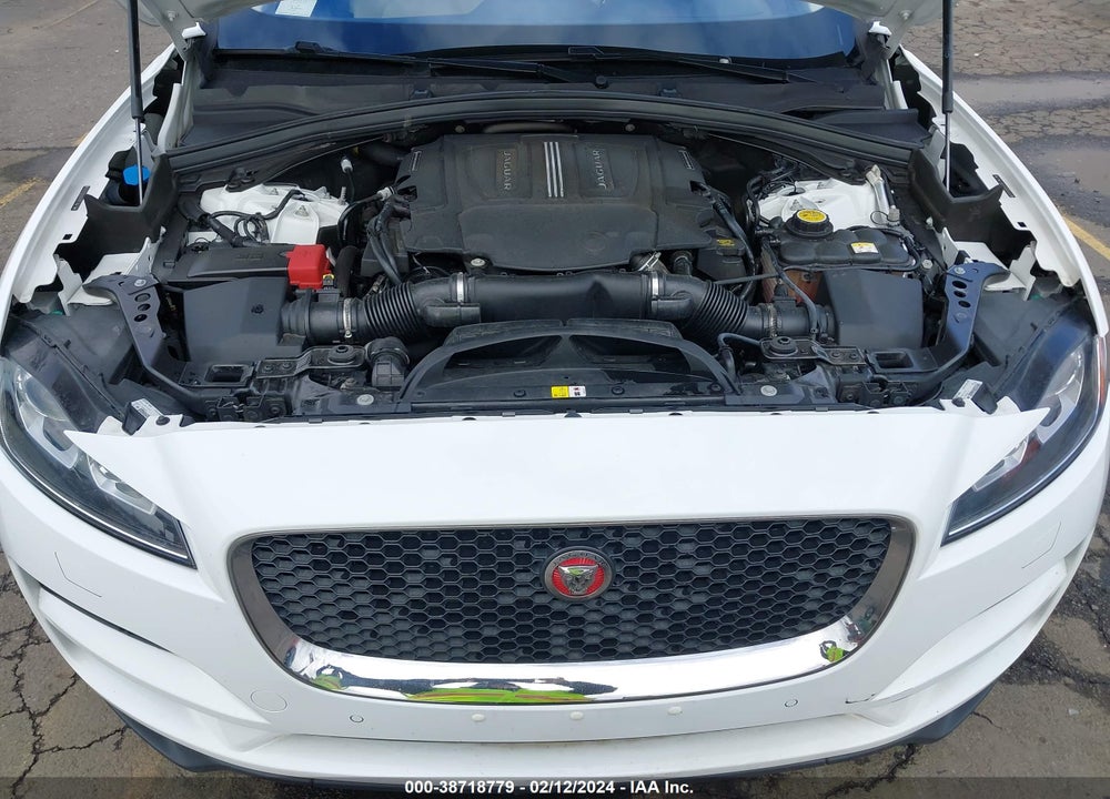 2017 JAGUAR F-PACE 35T PRESTIGE VIN: SADCK2BVXHA061667