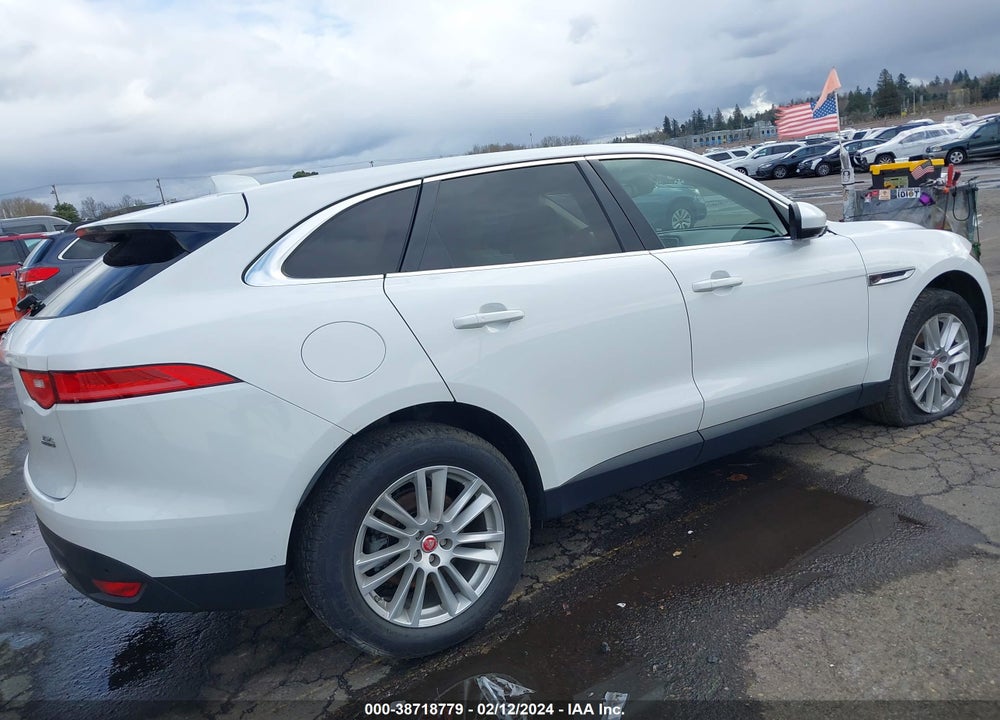 2017 JAGUAR F-PACE 35T PRESTIGE VIN: SADCK2BVXHA061667