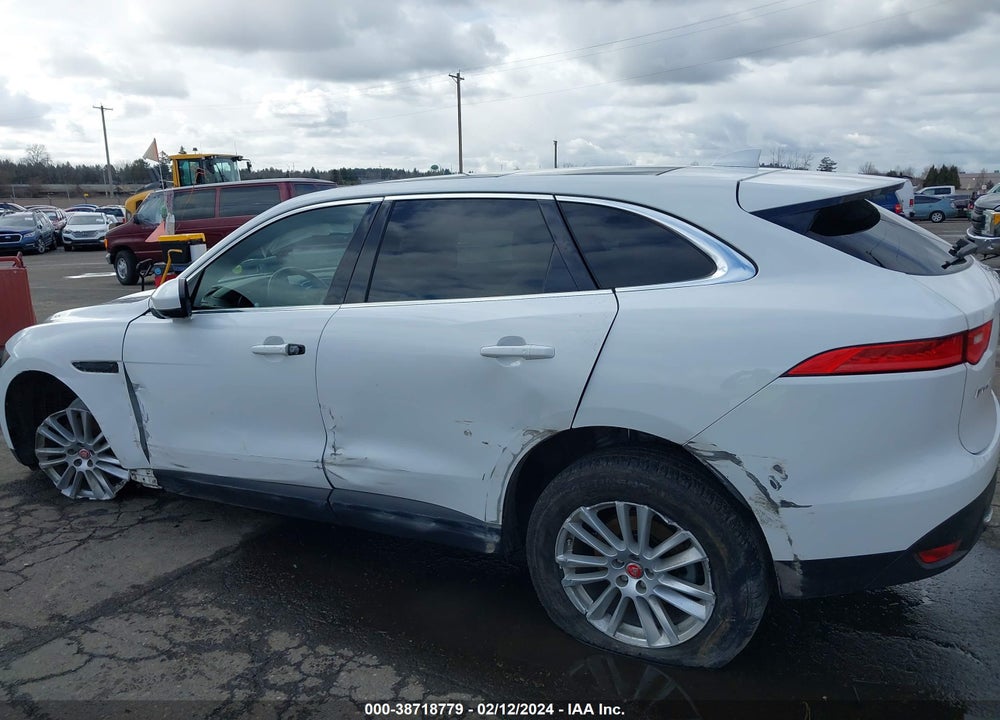 2017 JAGUAR F-PACE 35T PRESTIGE VIN: SADCK2BVXHA061667