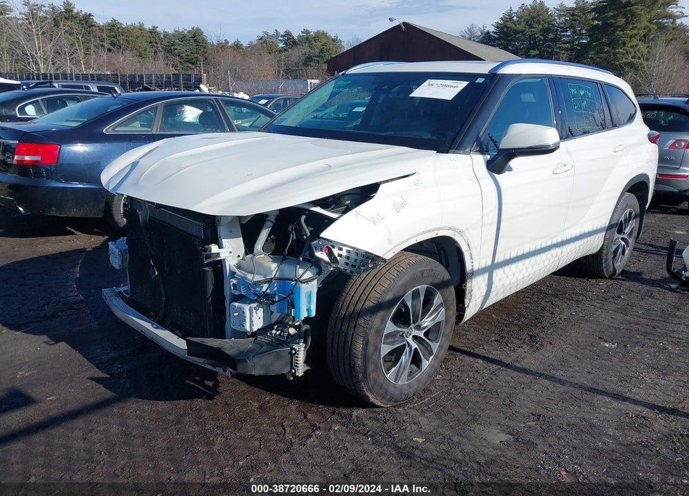 2020 TOYOTA HIGHLANDER XLE VIN: 5TDGZRBH9LS510702