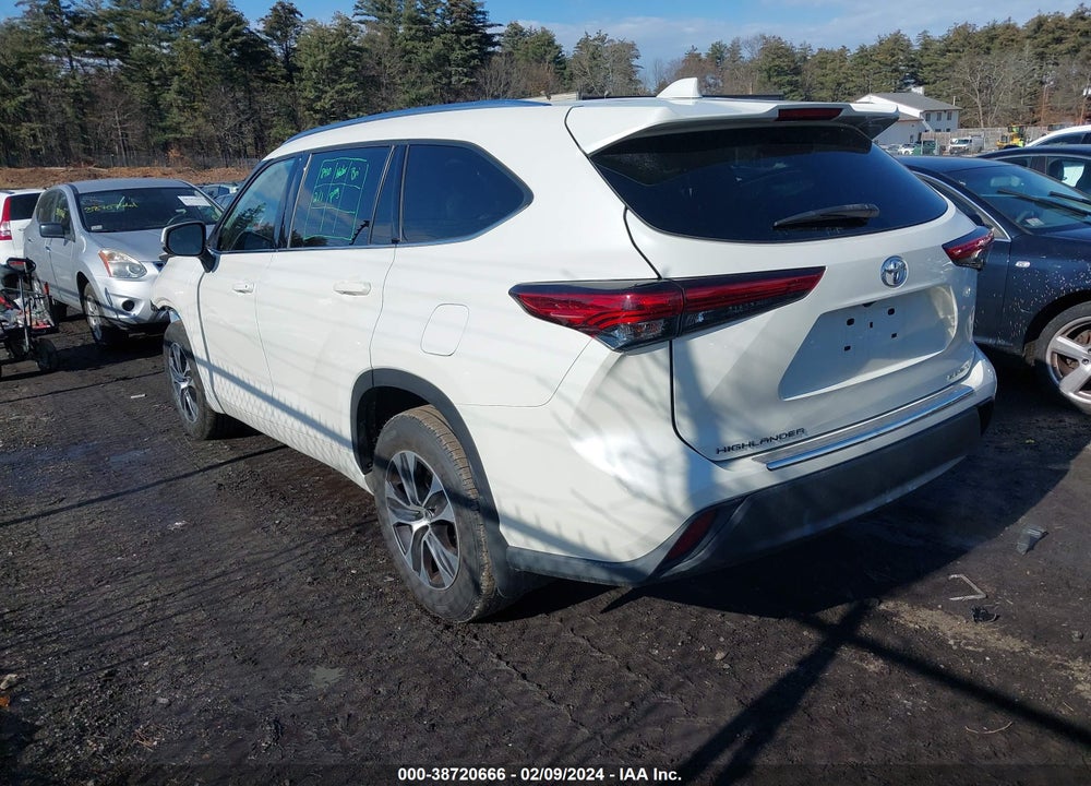 2020 TOYOTA HIGHLANDER XLE VIN: 5TDGZRBH9LS510702