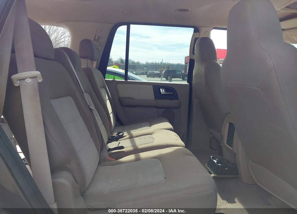 2005 FORD EXPEDITION XLT VIN: 1FMPU15585LA33648