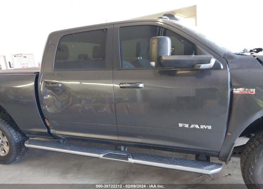 2019 RAM 2500 BIG HORN 4X4 6'4 BOX VIN: 3C6UR5DJ8KG595080
