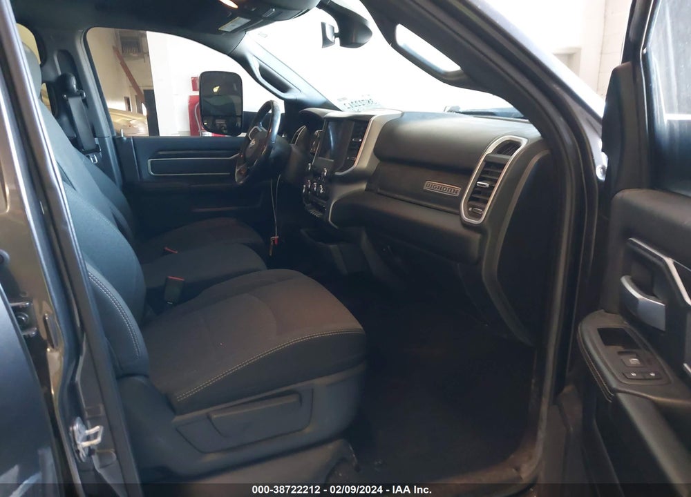 2019 RAM 2500 BIG HORN 4X4 6'4 BOX VIN: 3C6UR5DJ8KG595080