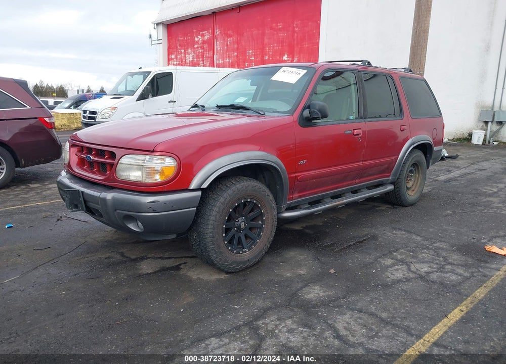 2000 FORD EXPLORER XLT VIN: 1FMZU73EIYZC58977