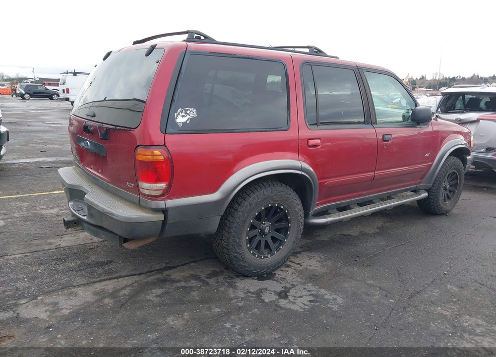 2000 FORD EXPLORER XLT VIN: 1FMZU73EIYZC58977