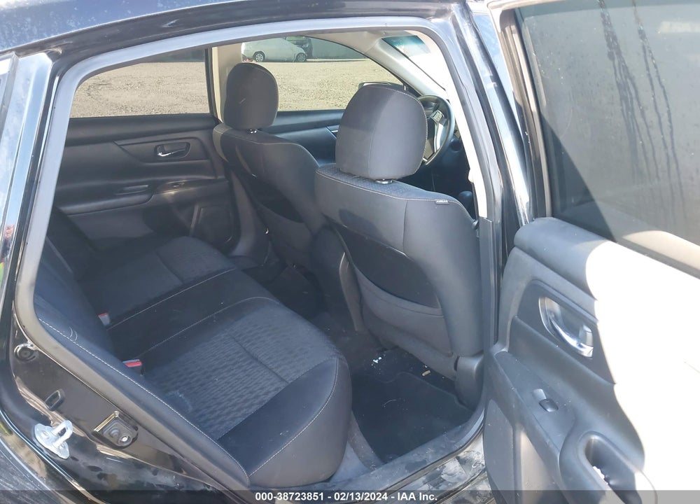 2016 NISSAN ALTIMA VIN: 1N4AL3AP8GN352674