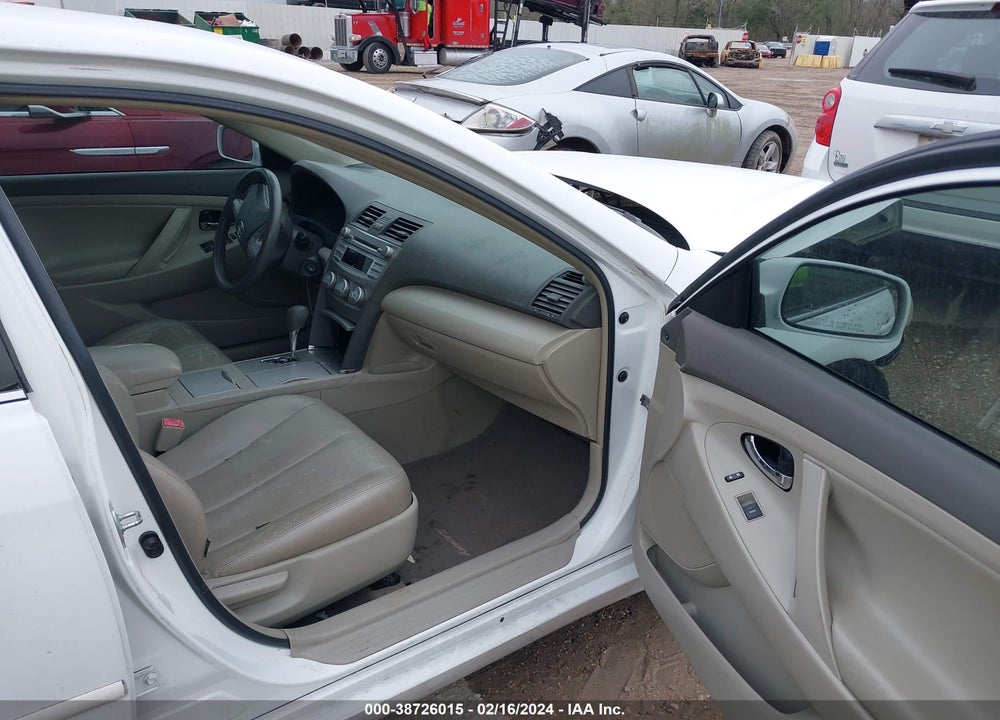 2011 TOYOTA CAMRY LE VIN: 4T1BF3EK0BU640719