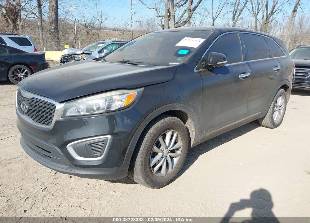 2016 KIA SORENTO 2.4L L VIN: 5XYPG4A36GG017674