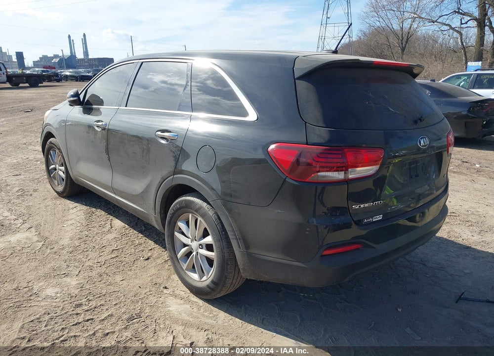 2016 KIA SORENTO 2.4L L VIN: 5XYPG4A36GG017674