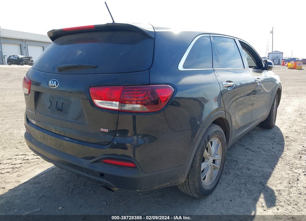 2016 KIA SORENTO 2.4L L VIN: 5XYPG4A36GG017674