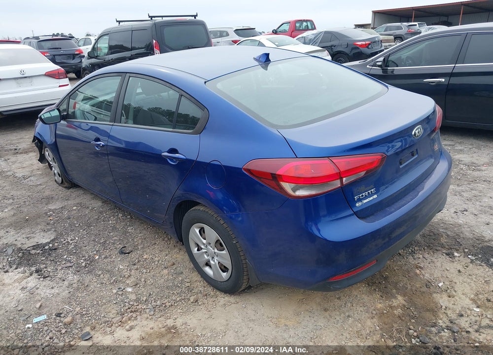 2017 KIA FORTE LX VIN: 3KPFK4A76HE157431
