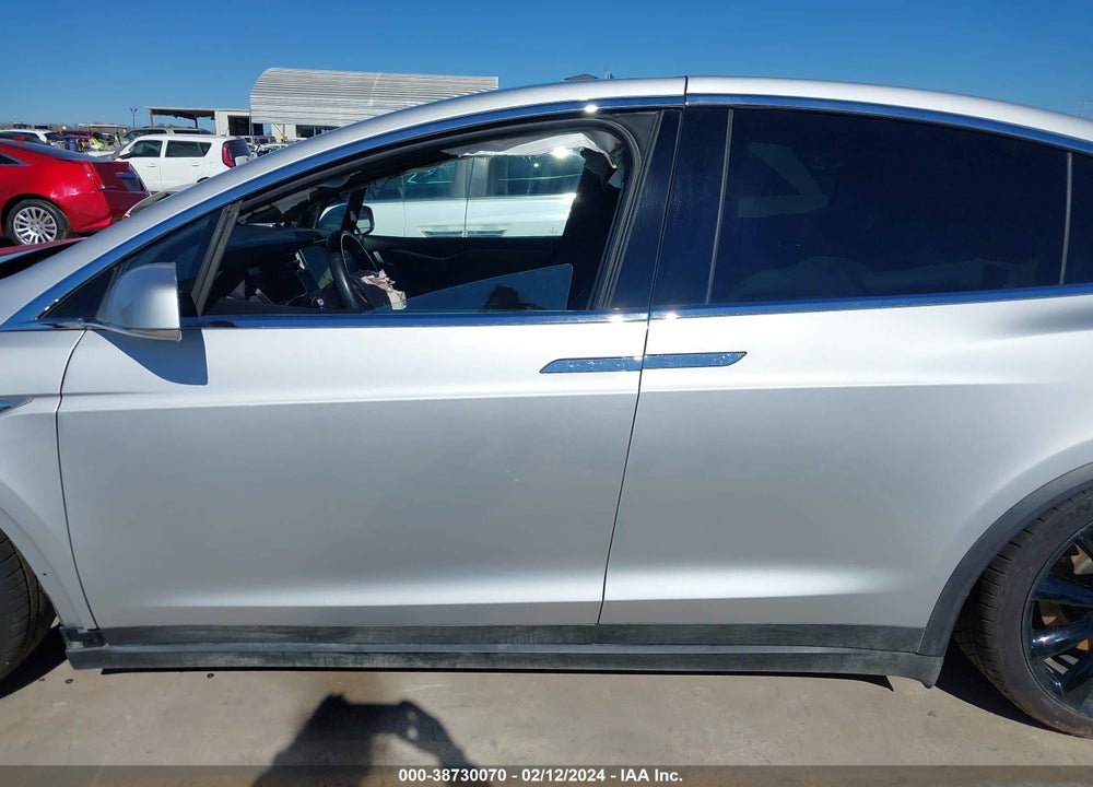 2016 TESLA MODEL X 60D/P100D/P90D VIN: 5YJXCAE48GFS00434