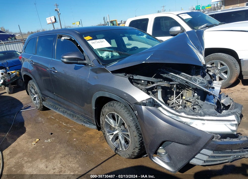 2017 TOYOTA HIGHLANDER LE PLUS VIN: 5TDZZRFH1HS223610