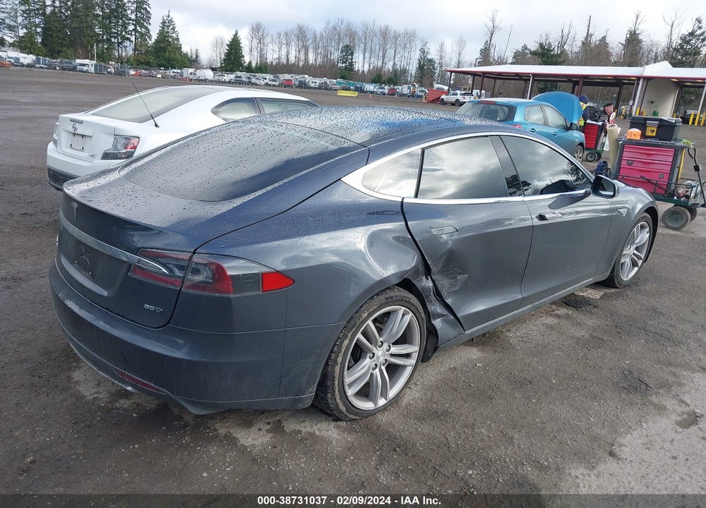 2015 TESLA MODEL S 70D/85D/P85D VIN: 5YJSA1H27FF082398