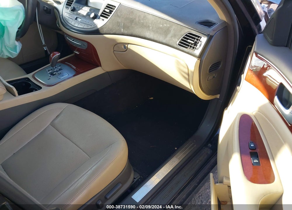 2013 HYUNDAI GENESIS 3.8 VIN: KMHGC4DDXDU247515