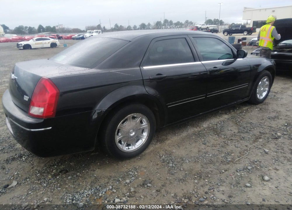 2005 CHRYSLER 300 TOURING VIN: 2C3AA53G25H508484