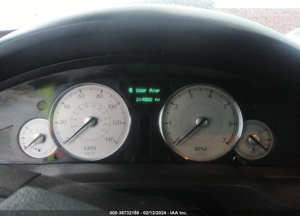 2005 CHRYSLER 300 TOURING VIN: 2C3AA53G25H508484