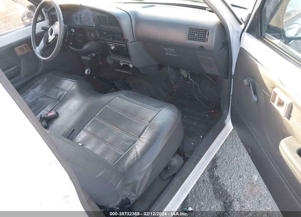 1994 TOYOTA PICKUP 1/2 TON SHORT WHLBASE STB VIN: 4TARN81A1RZ294320