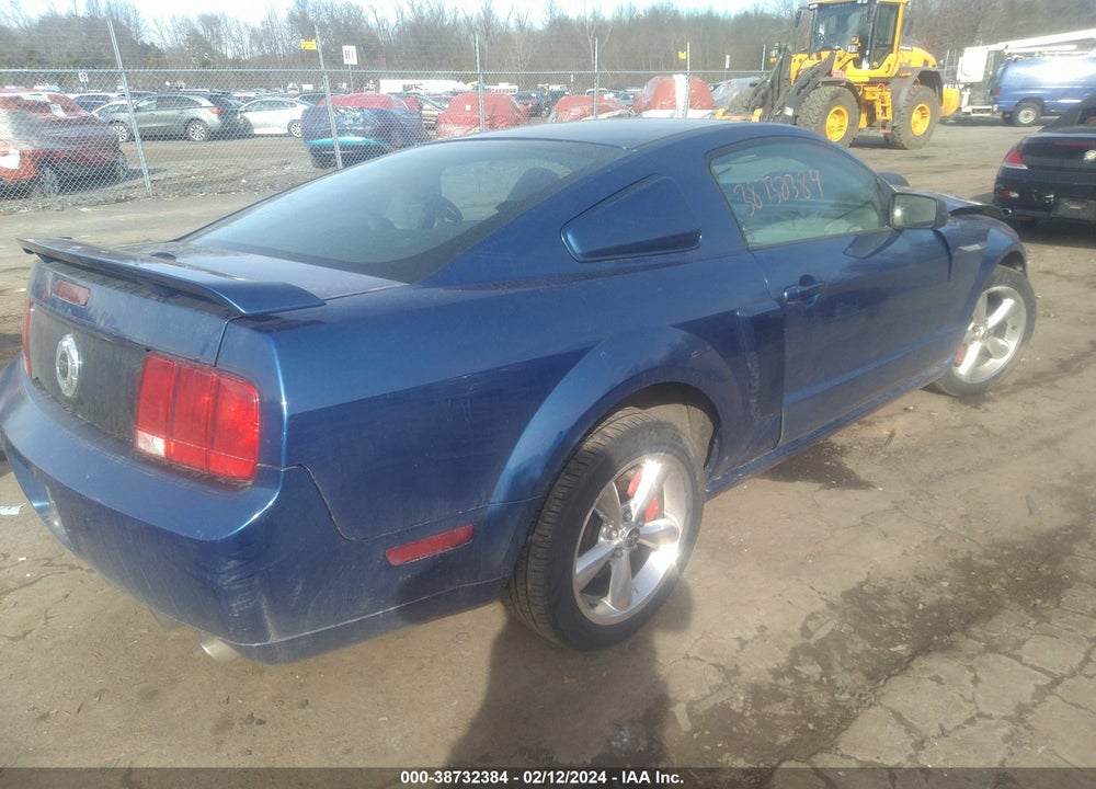 2008 FORD MUSTANG VIN: 1ZVHT82H385110855