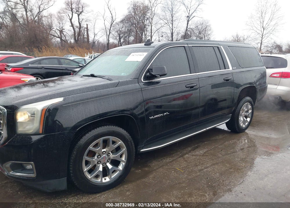 2015 GMC YUKON XL 1500 SLE VIN: 1GKS2GKC8FR517896