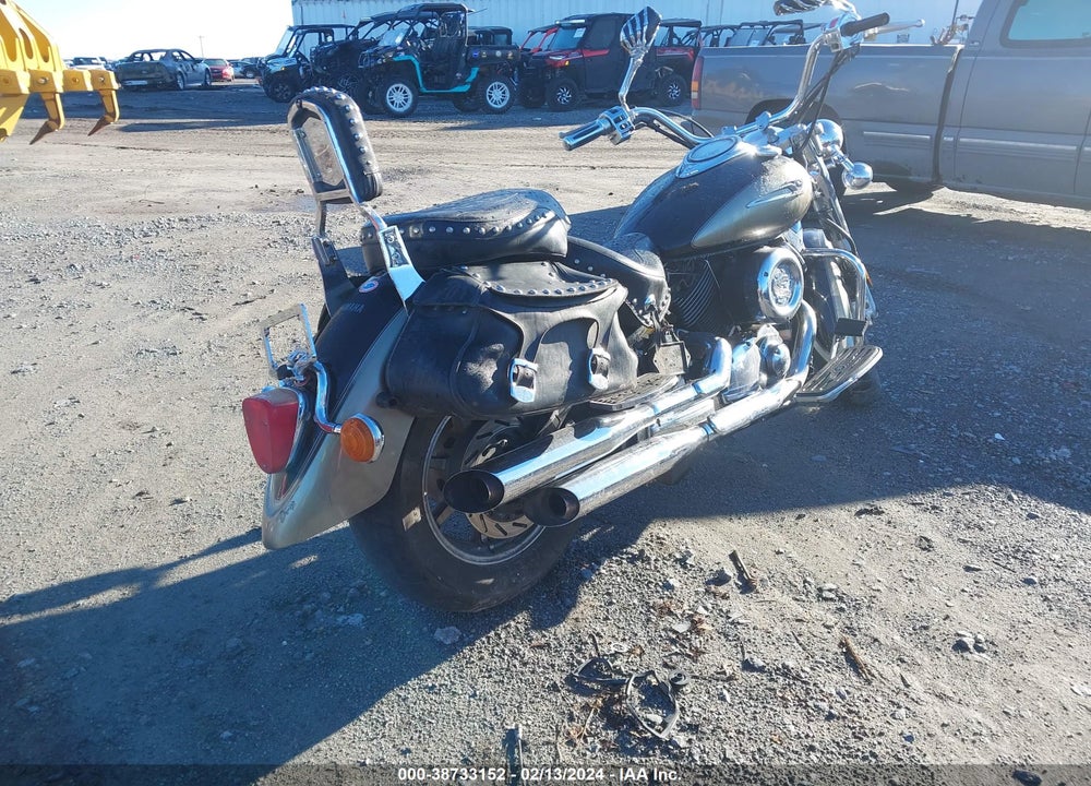 2005 YAMAHA XVS1100 A VIN: JYAVP11E55A061388