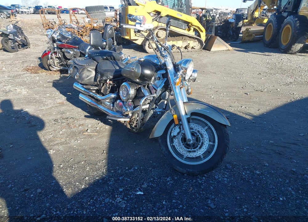 2005 YAMAHA XVS1100 A VIN: JYAVP11E55A061388
