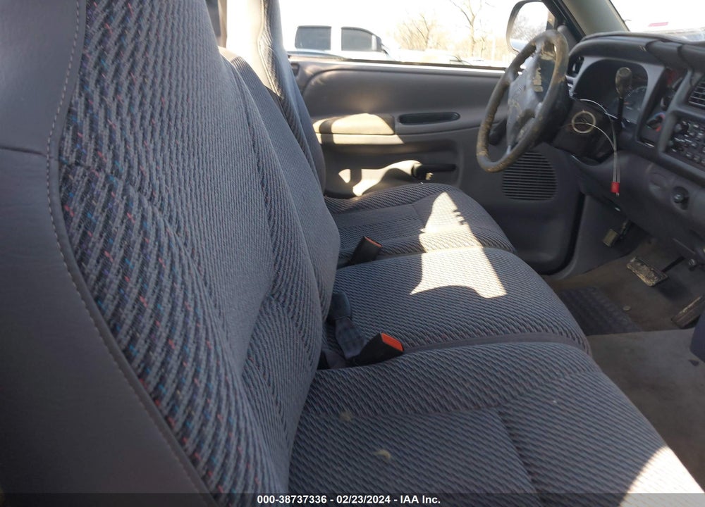 2000 DODGE RAM 1500 ST/WS VIN: 1B7HC16X3YS509942