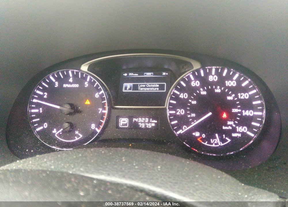 2013 NISSAN PATHFINDER SL VIN: 5N1AR2MM0DC633892