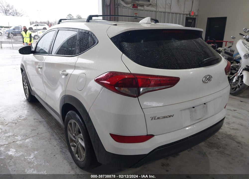 2017 HYUNDAI TUCSON SE PLUS VIN: KM8J33A47HU439064