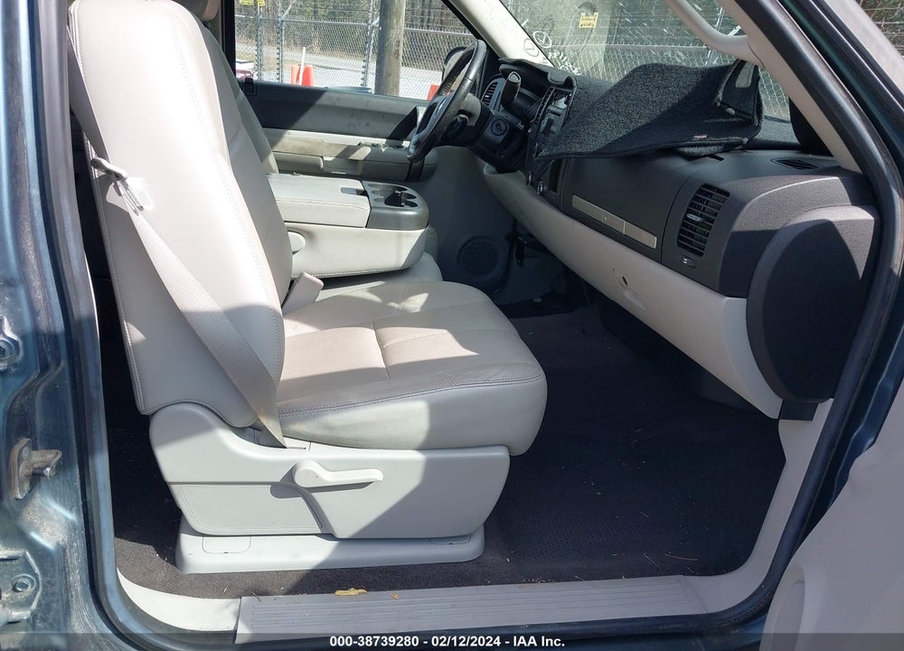 2008 CHEVROLET SILVERADO 1500 LT1 VIN: 3GCEC13J28G226135