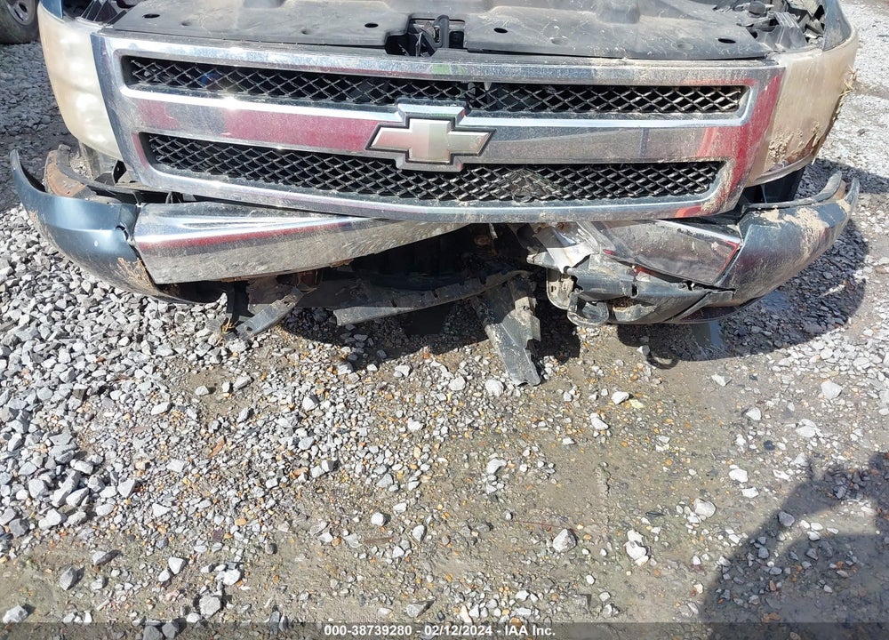 2008 CHEVROLET SILVERADO 1500 LT1 VIN: 3GCEC13J28G226135