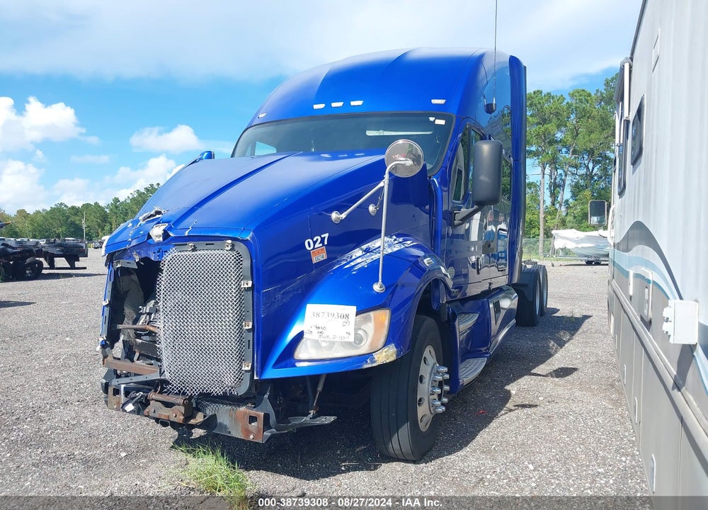 2012 KENWORTH T700 VIN: 1XKFDP9X4CJ323669