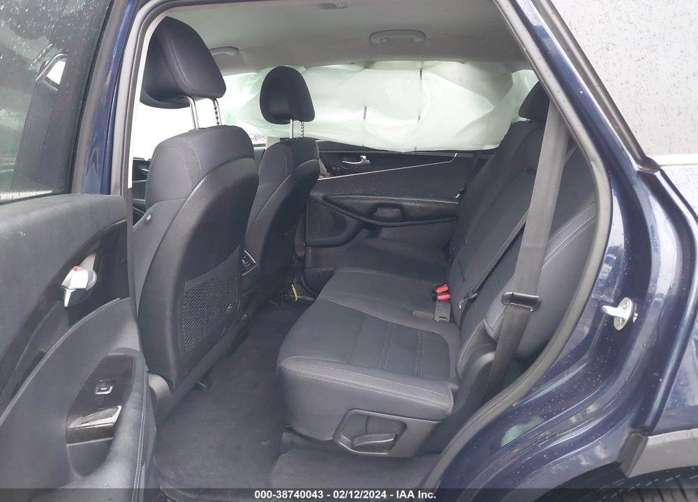 2016 KIA SORENTO 3.3L LX VIN: 5XYPGDA59GG084612