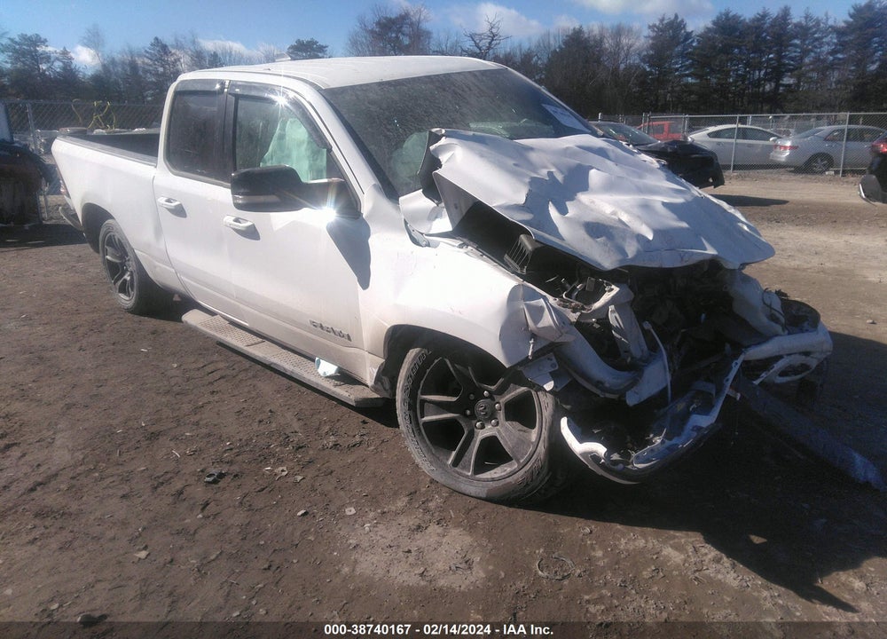 2022 RAM 1500 BIG HORN QUAD CAB 4X4 6'4 BOX VIN: 1C6SRFBTXNN163068