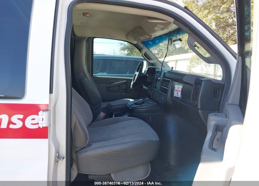 2016 CHEVROLET EXPRESS 3500 DIESEL VIN: 1GBZGHCL3G1137594