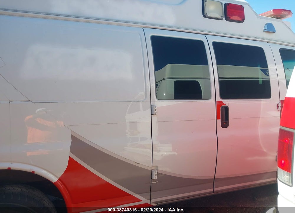 2016 CHEVROLET EXPRESS 3500 DIESEL VIN: 1GBZGHCL3G1137594